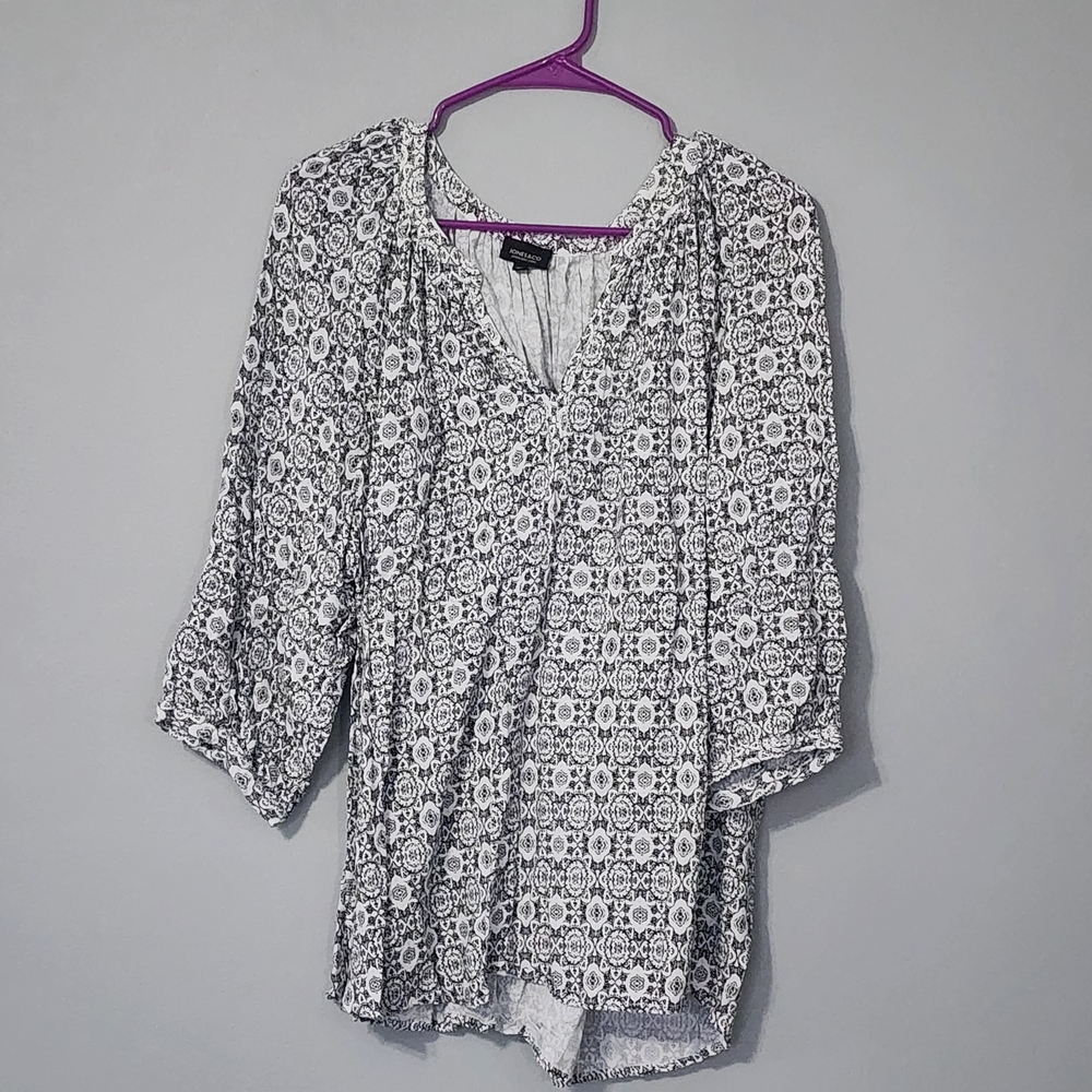 Jones New York Black and White Floral Blouse